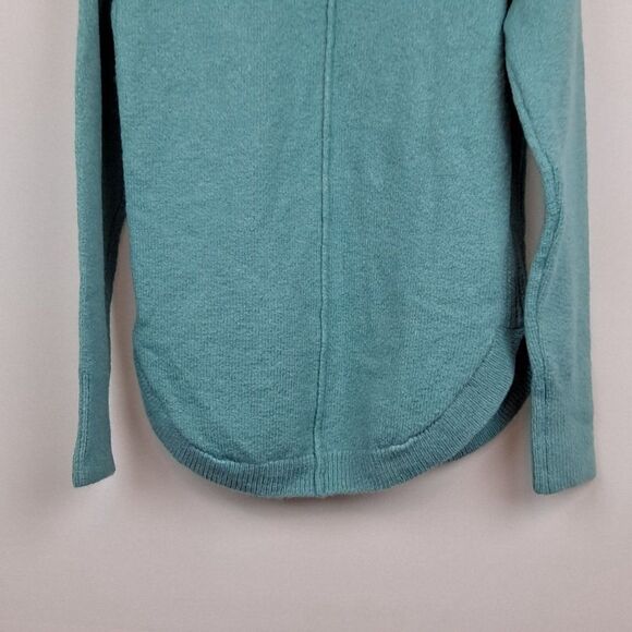 Gap Ladies Pullover sweater NWOT - Picture 9 of 11
